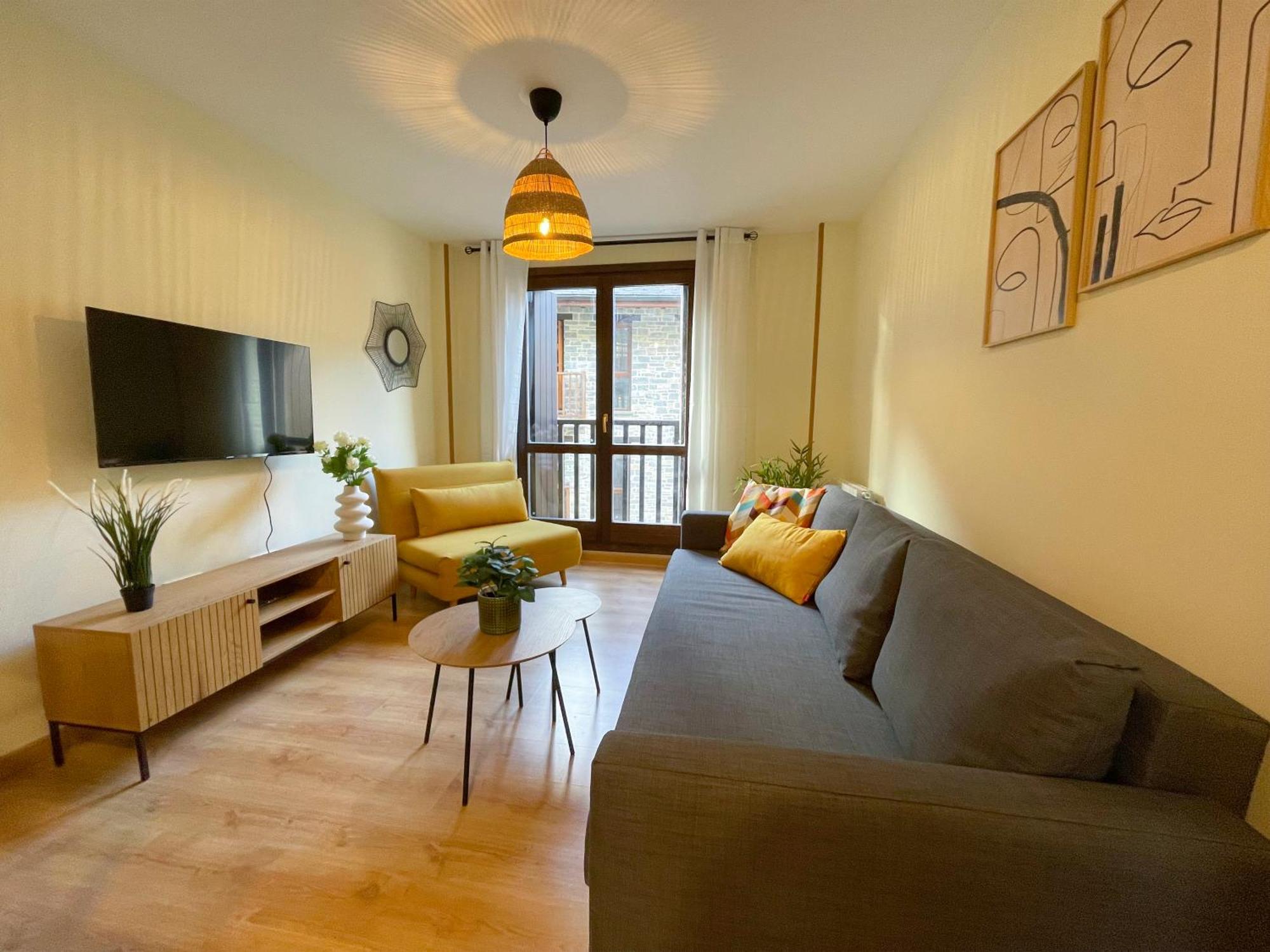 Apartamentos Escarrilla Suites 3000 Kültér fotó