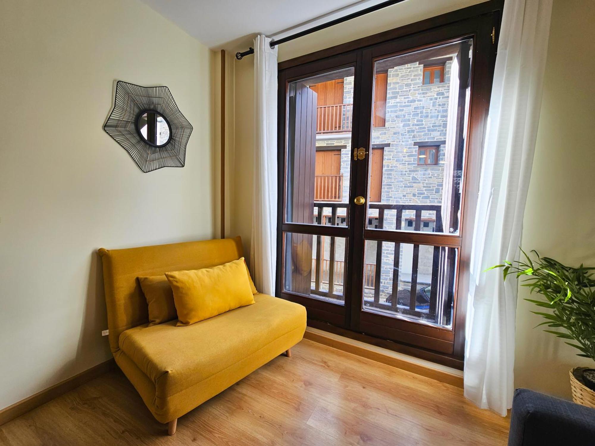 Apartamentos Escarrilla Suites 3000 Kültér fotó