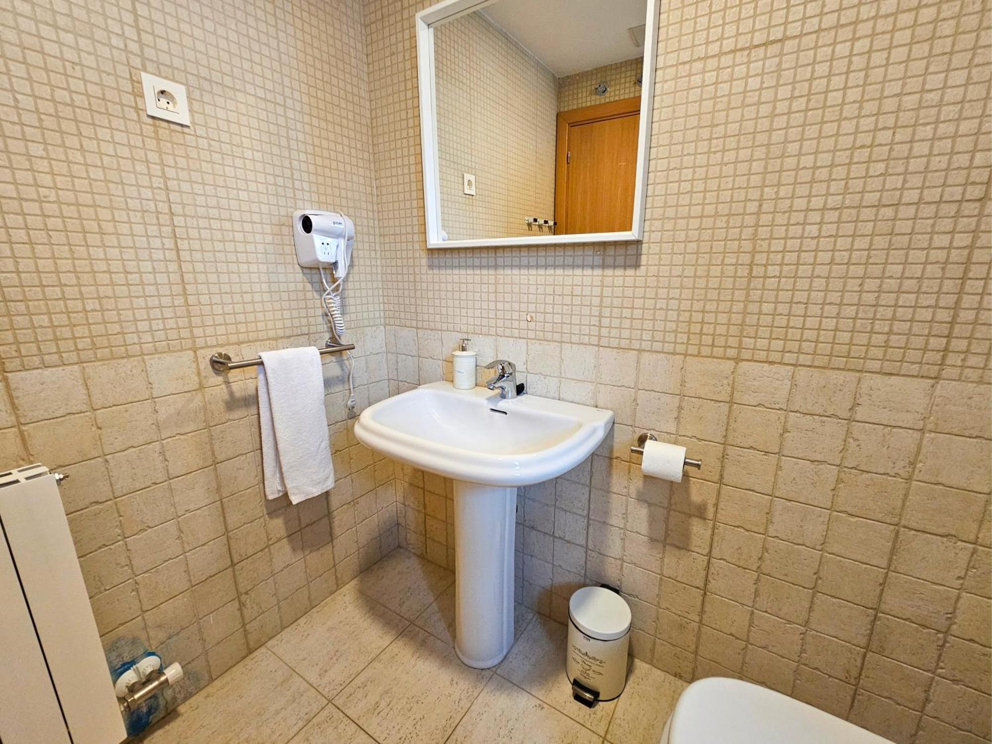 Apartamentos Escarrilla Suites 3000 Kültér fotó