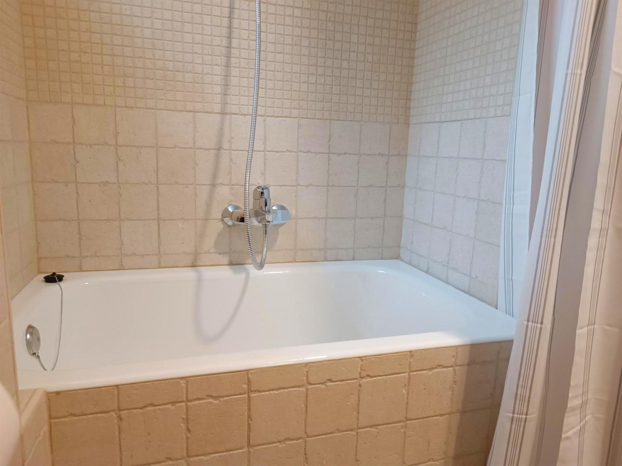 Apartamentos Escarrilla Suites 3000 Kültér fotó